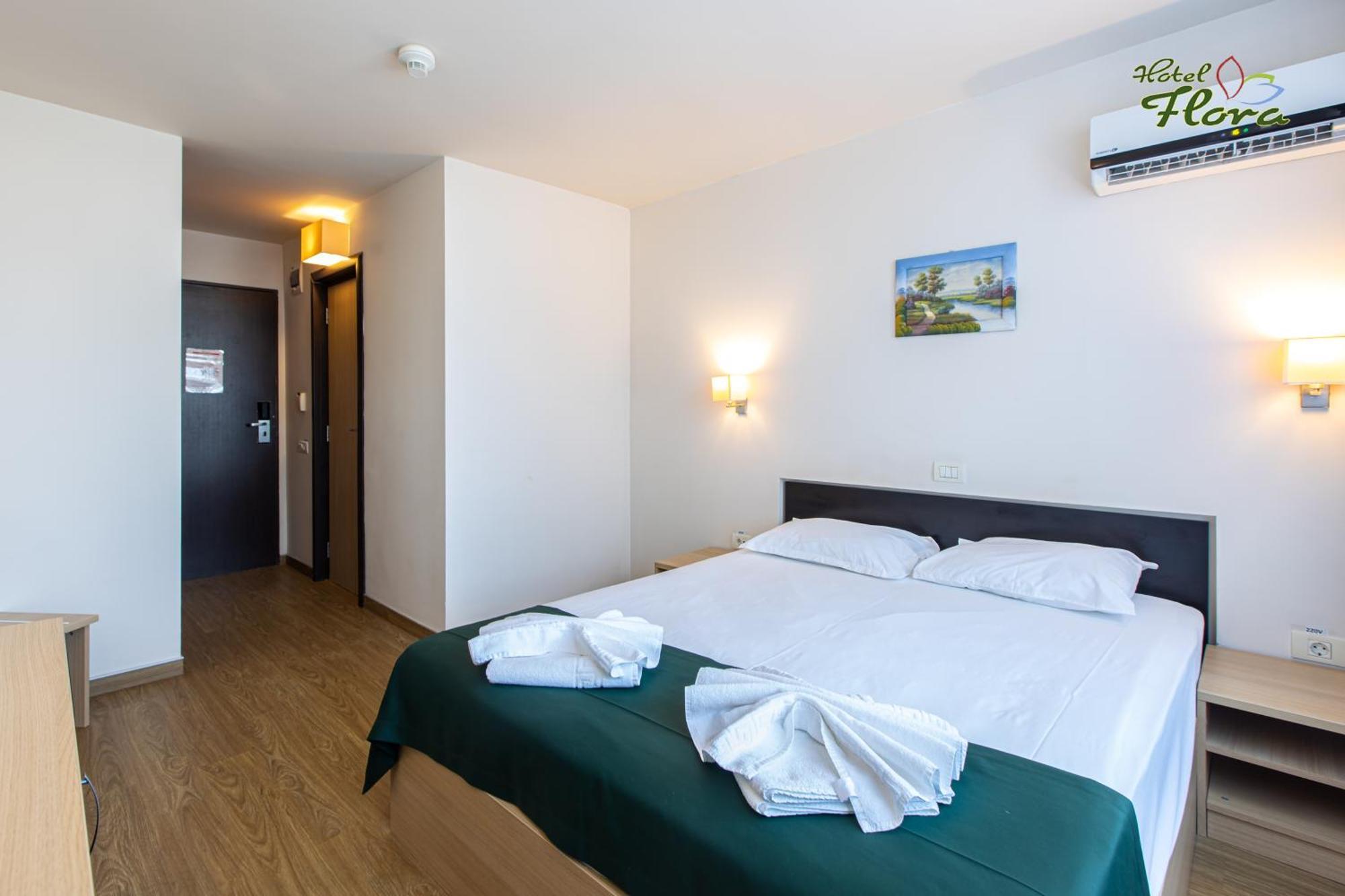 Hotel Flora Mamaia Exterior foto